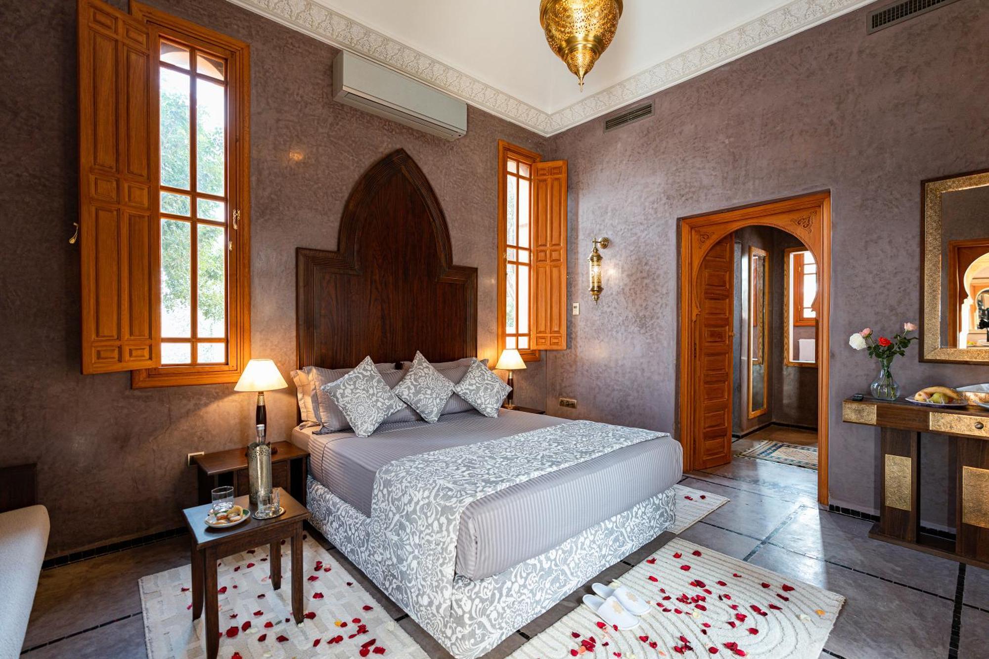 Hotel Palais Alcazar Ouled Jelal Exterior foto